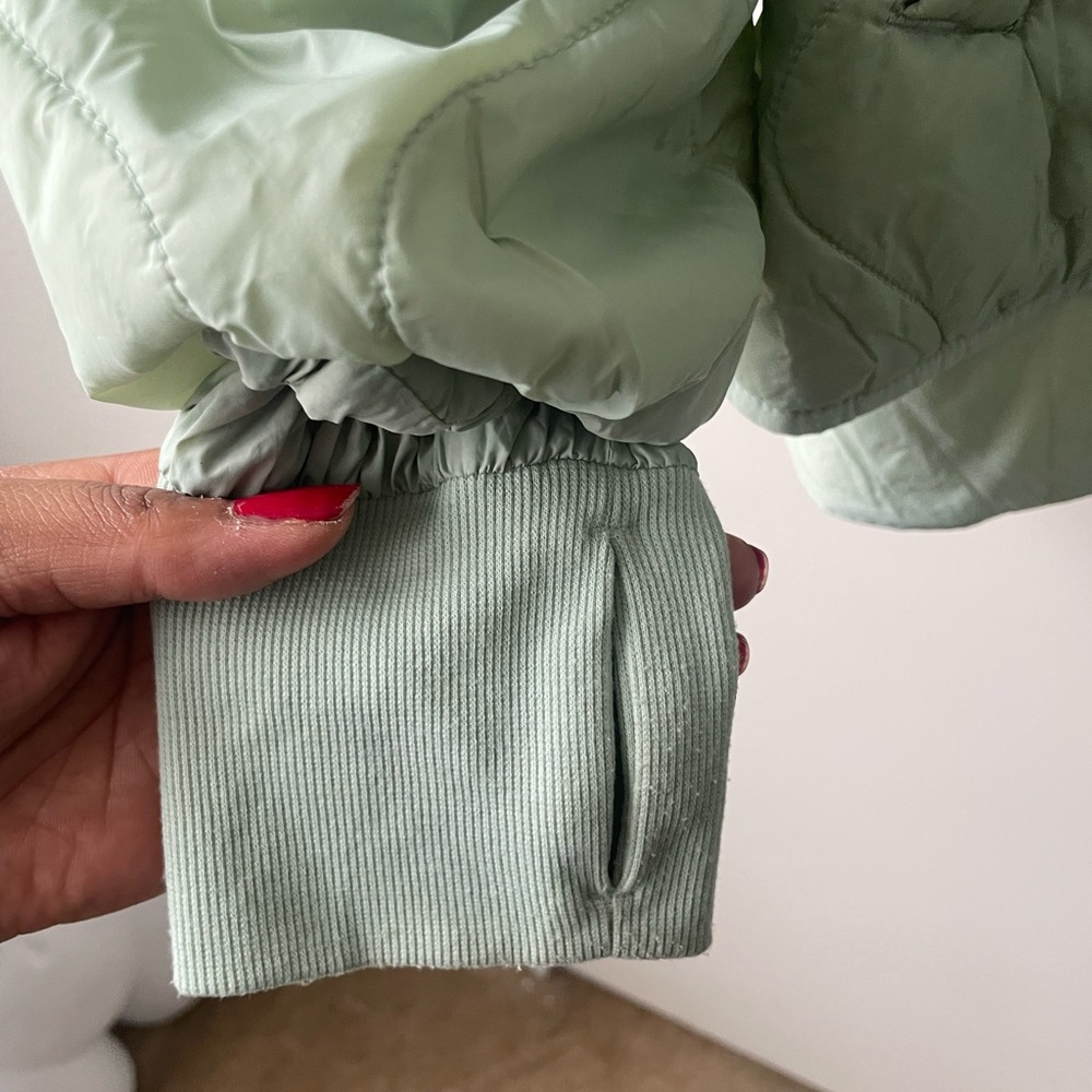Old Navy Active Mint Quilted Jacket - Picture 6 of 7